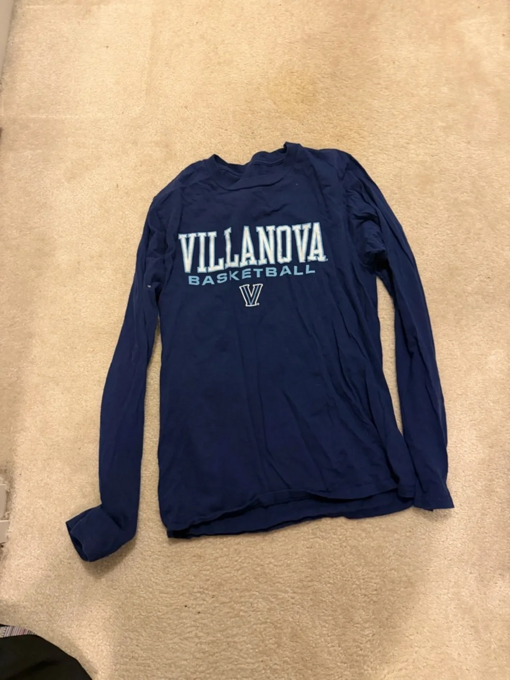 Villanova Basketball Bundle - Picture 2 of 6